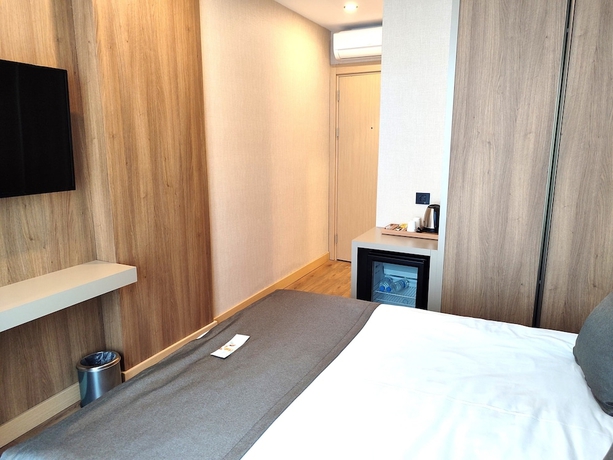 Imagen de la habitación del Perast City Hotel. Foto 3