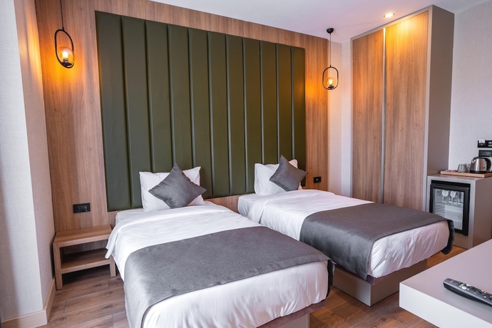 Imagen de la habitación del Perast City Hotel. Foto 9