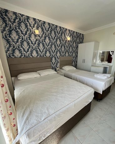 Imagen de la habitación del Peri Hotel. Foto 7