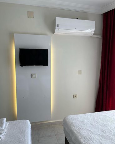 Imagen de la habitación del Peri Hotel. Foto 12