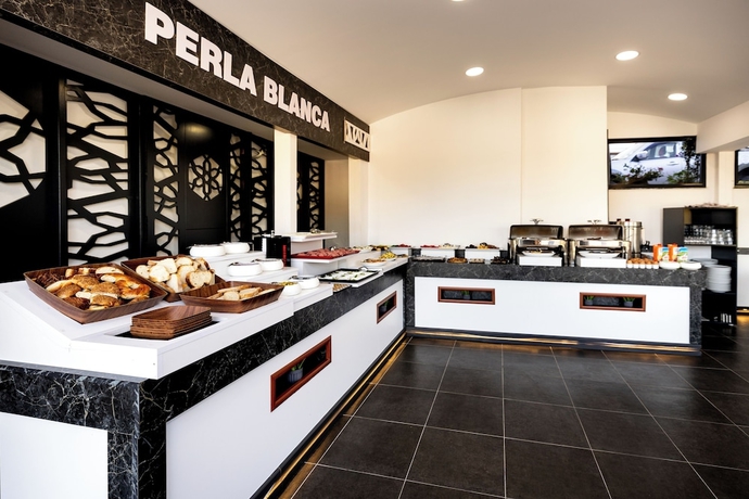 Imagen del bar/restaurante del Perla Blanca. Foto 3