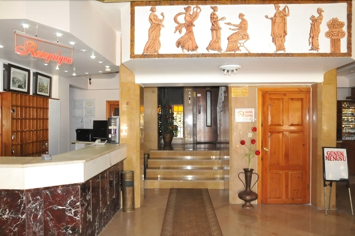 Imagen de los interiores del Perlo Hotel City. Foto 10