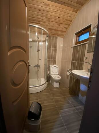 Imagen de la habitación del Pervanoglu Dinlenme Tesisi Motel. Foto 19