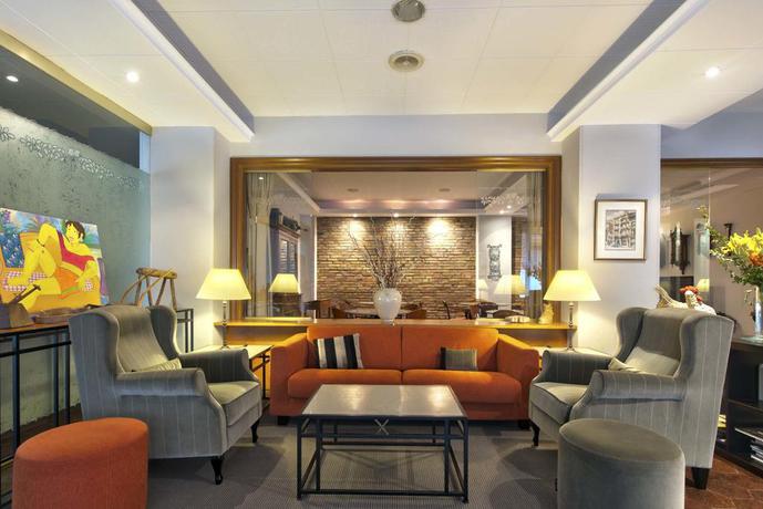 Imagen de los interiores del Pessets Hotel & Apartamentos. Foto 25