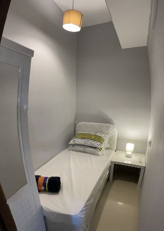 Imagen de la habitación del Pharos Inn Sheikh Zayed Hostel. Foto 8