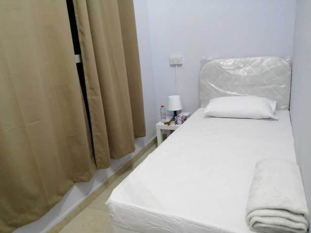 Imagen de la habitación del Pharos Inn Sheikh Zayed Hostel. Foto 11