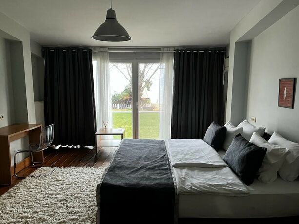 Imagen de la habitación del Pia Mare Hotel. Foto 19