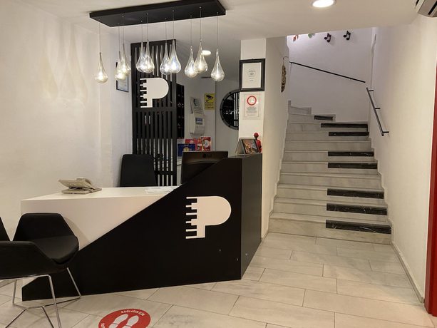 Imagen de los interiores del Piano Hotel, Izmir. Foto 19