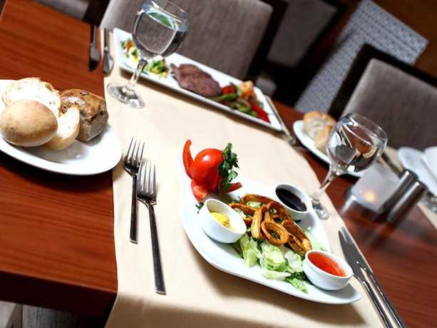 Imagen del bar/restaurante del Pietra Hotel. Foto 6