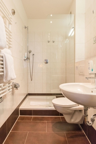 Imagen de la habitación del Pillhofer Hotel. Foto 12