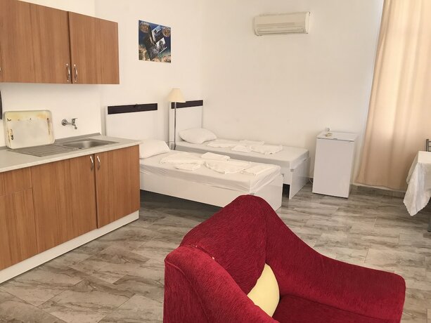 Imagen general del Pinar Motel. Foto 11