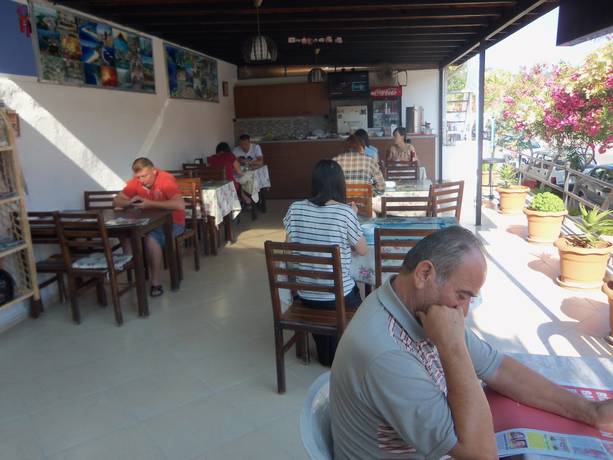 Imagen del bar/restaurante del Pinara Pension and Guesthouse. Foto 5