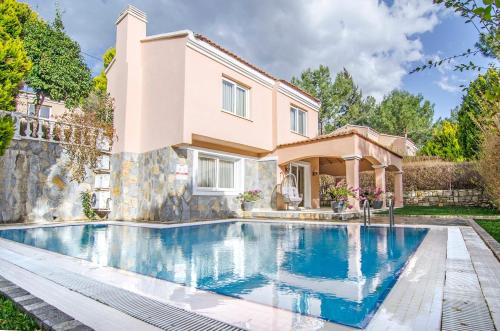 Imagen general del Pine Club Boutique & Villa Hotel. Foto 1