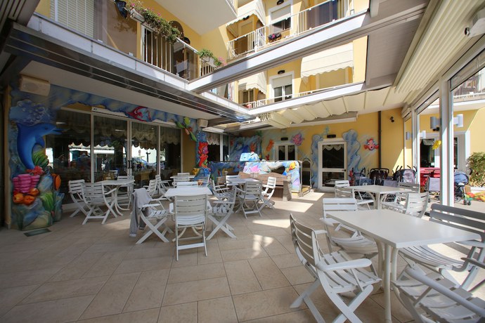 Imagen de los exteriores del Pinetina Mare Baby Family. Foto 12