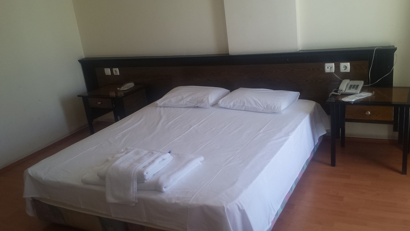 Imagen de la habitación del Pinus Otel. Foto 7