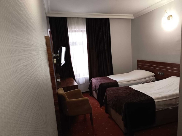 Imagen de la habitación del Pirotel Hotel. Foto 8