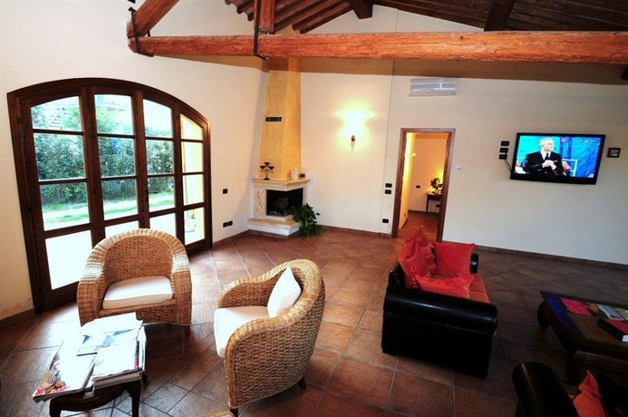 Imagen de los interiores del Pisa Holidays. Foto 12