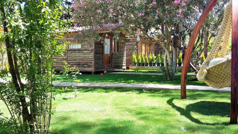Imagen de los exteriores del Pitos Bungalows. Foto 9