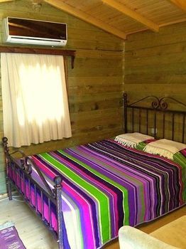 Imagen de los exteriores del Pitos Bungalows. Foto 13