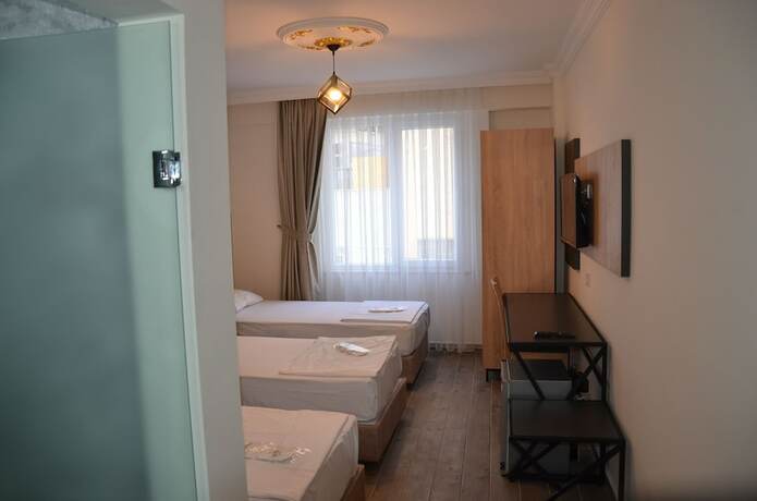 Imagen de la habitación del Piyes Otel. Foto 13