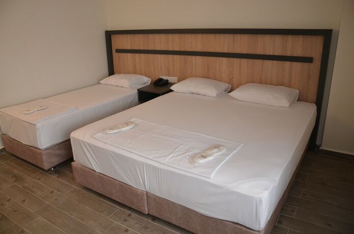 Imagen de la habitación del Piyes Otel. Foto 14