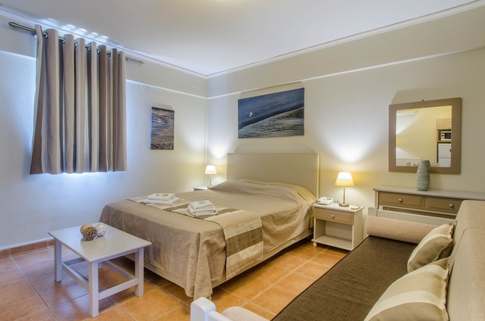 Imagen de la habitación del Plaka Studios. Foto 2