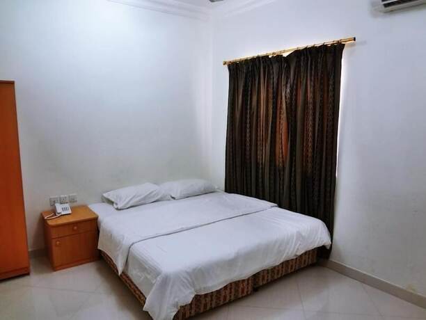 Imagen general del Plaza Hotel, Al Hamriyah. Foto 13