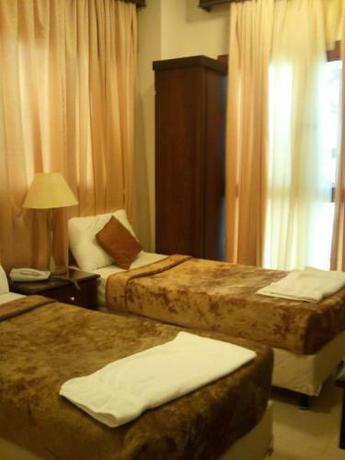 Imagen de la habitación del Plaza Inn Ohud. Foto 7