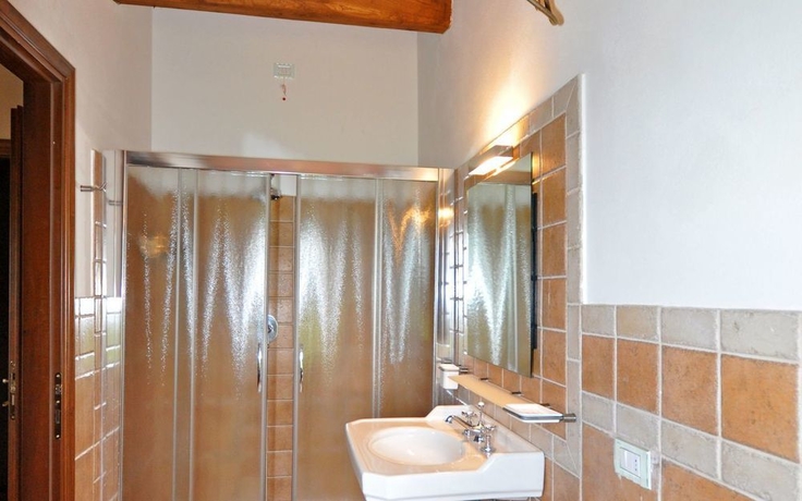 Imagen de la habitación del Poggio Cennina Resort. Foto 10