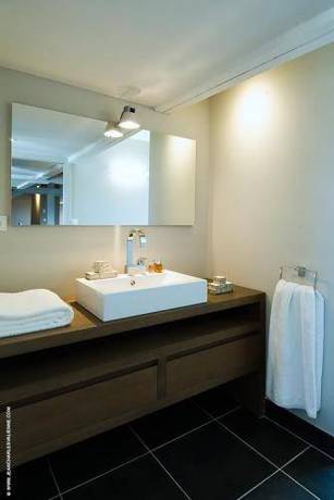 Imagen de la habitación del Pol Hotel. Foto 6