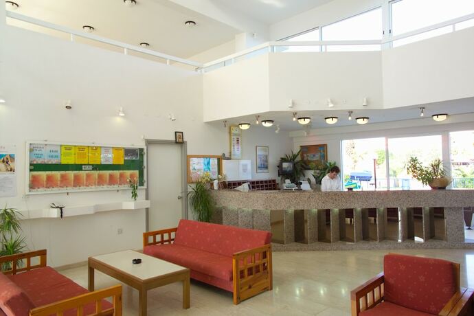 Imagen general del Pola Costa Beach Hotel Apartment. Foto 4