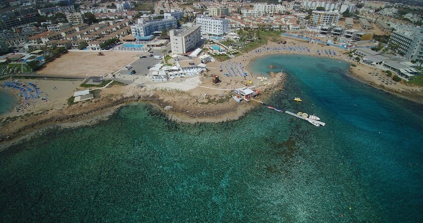Imagen general del Pola Costa Beach Hotel Apartment. Foto 7