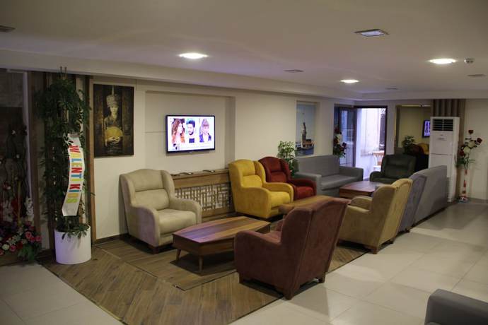 Imagen de los interiores del Polanin Hotel. Foto 12