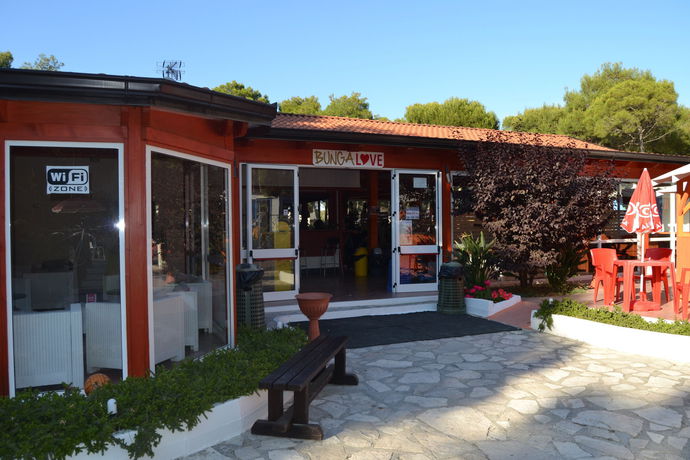 Imagen de la piscina del Policoro Village - Campground. Foto 12