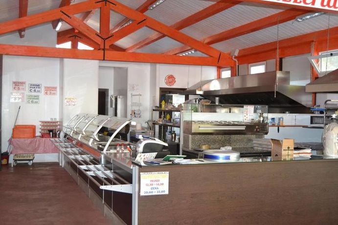 Imagen de la piscina del Policoro Village - Campground. Foto 14