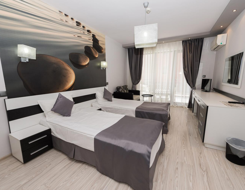 Imagen general del Polina Beach. Foto 10