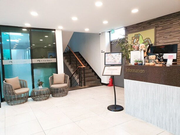 Imagen de los interiores del Pool and Villa Sorang. Foto 40