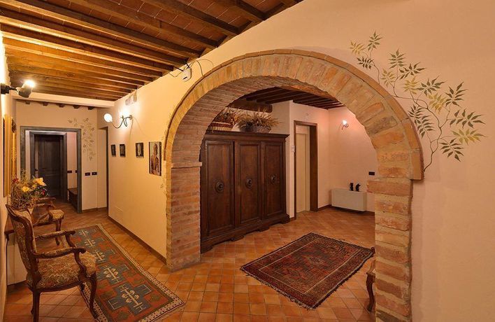 Imagen de la habitación del Porsenna Resort. Foto 4