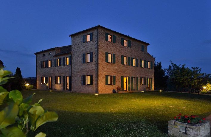 Imagen de los exteriores del Porsenna Resort. Foto 13