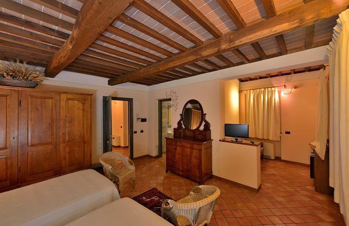 Imagen de los interiores del Porsenna Resort. Foto 16