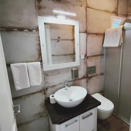 Imagen de la habitación del Port Hotel Tasucu. Foto 14