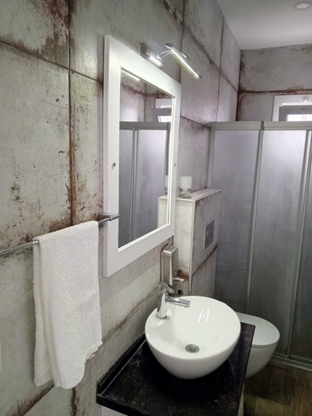 Imagen de la habitación del Port Hotel Tasucu. Foto 15