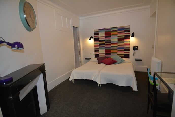 Imagen de la habitación del Port Royal Hotel. Foto 15