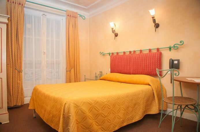 Imagen de la habitación del Port Royal Hotel. Foto 18