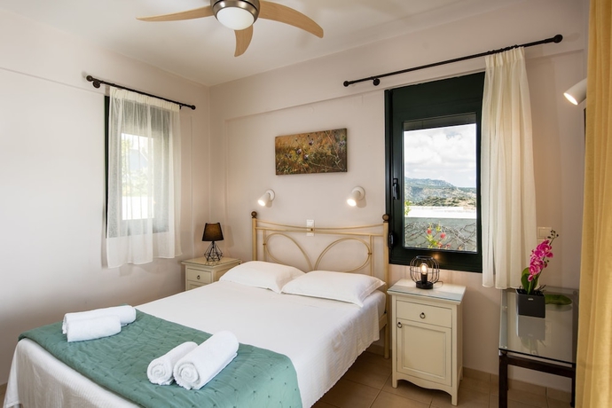 Imagen de la habitación del Portela Suites Kastri. Foto 15