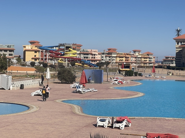 Imagen de la piscina del Porto Sharm Hotel and Resort. Foto 18