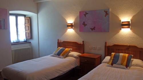 Imagen de la habitación del Posada De Roncesvalles. Foto 4
