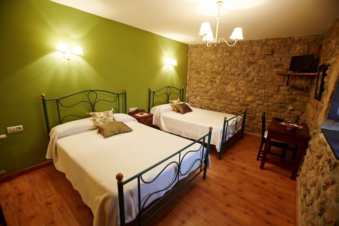 Imagen de la habitación del Posada Rural Ochohermanas. Foto 15