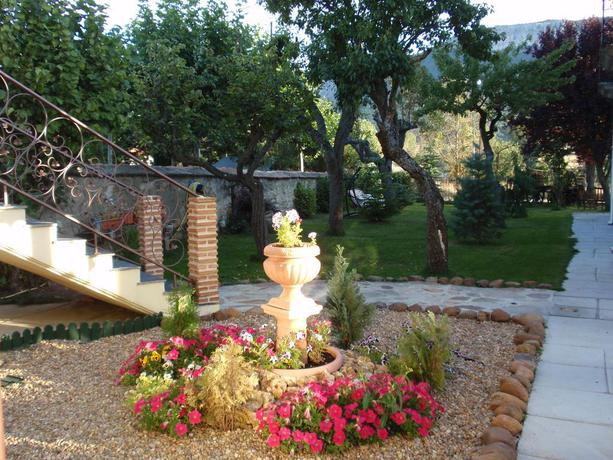 Imagen de los exteriores del Posada del Indiano. Foto 9