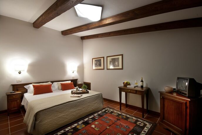 Imagen de la habitación del Poste del Chiugi. Foto 14
